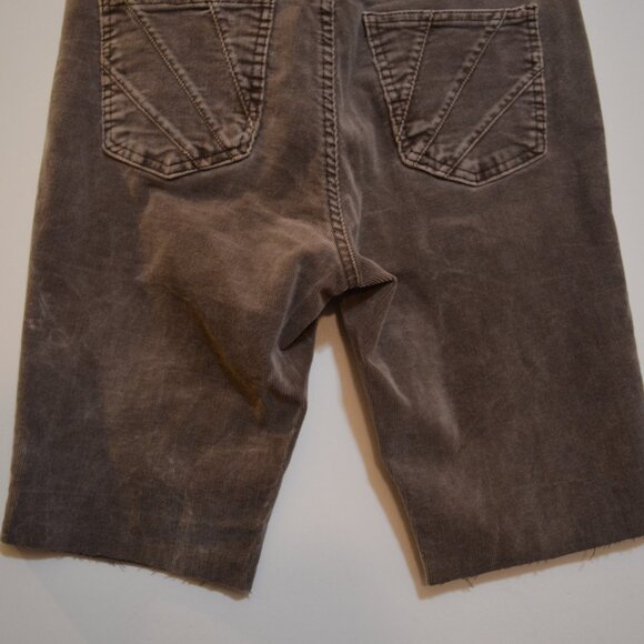BANDOLINOBLU PETITE Jordan Cotton-Spandex Brown Micro-Corduroy Cropped Shorts 10 - Picture 4 of 10